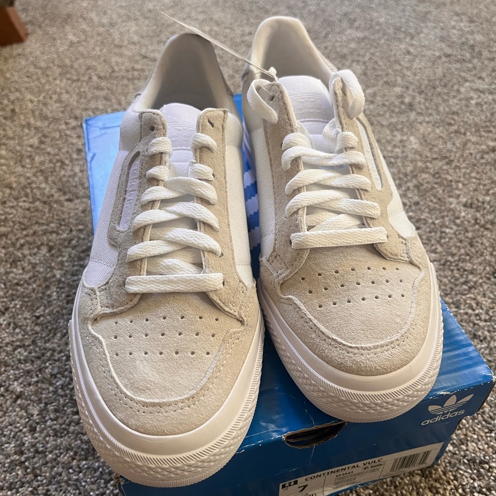 Adidas Men's Beige and White Sneakers